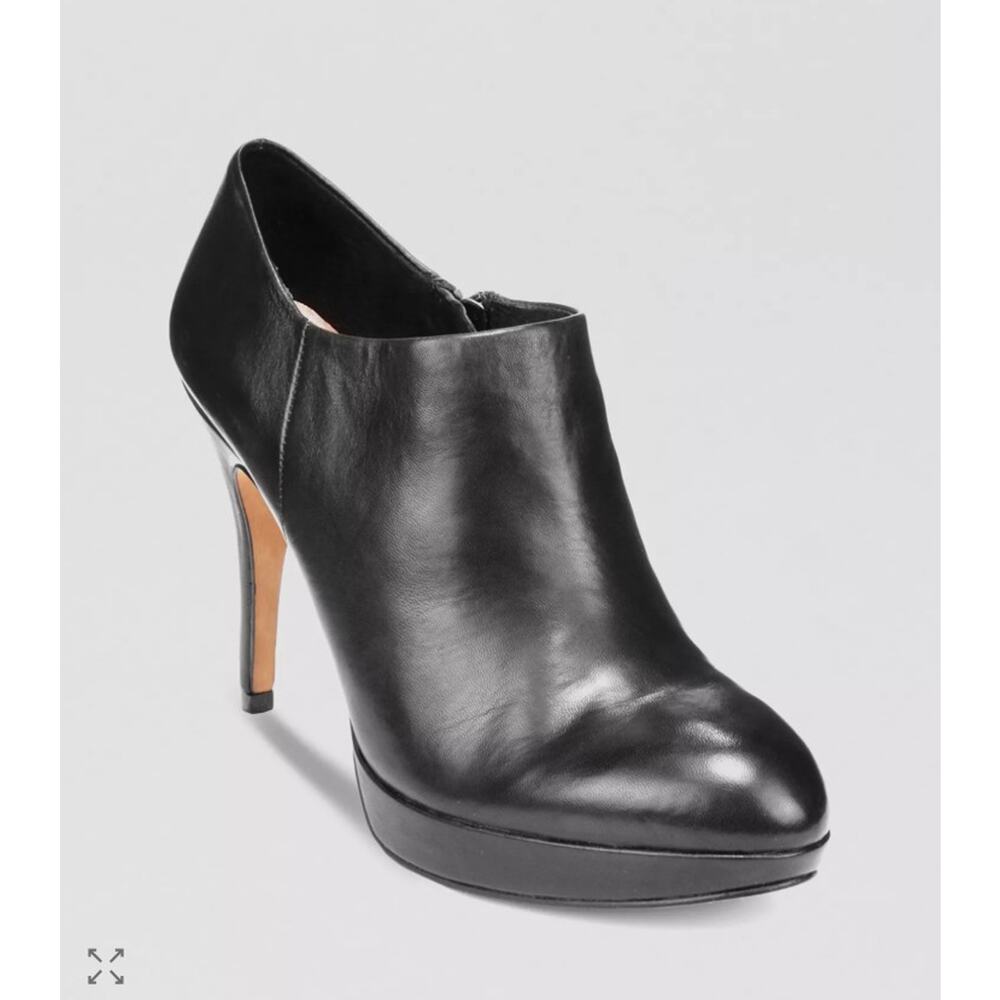 VINCE CAMUTO Platform Booties Elvin High-Heel sz 8.5M